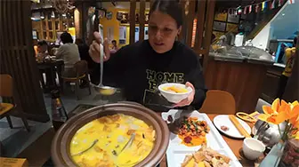 MAGIC MUSHROOM HOTPOT in Yunnan